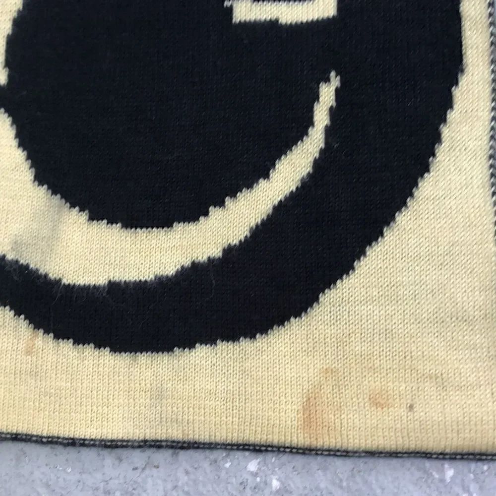 Designer  like  scarf - Picture 2 of 4